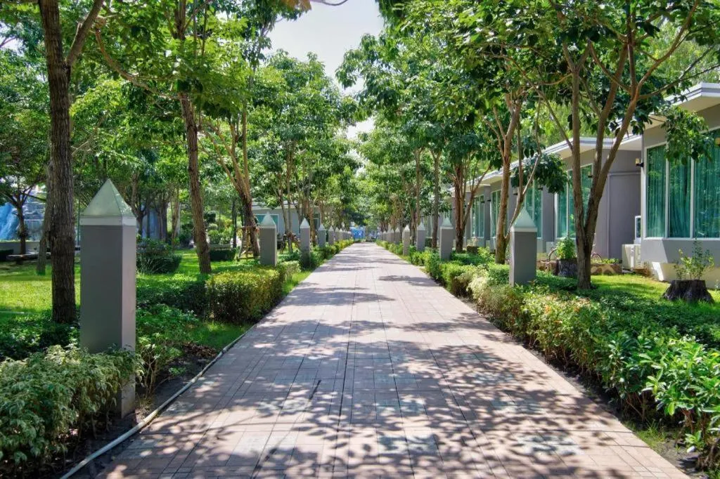 Thaiasia Goldensea Resort