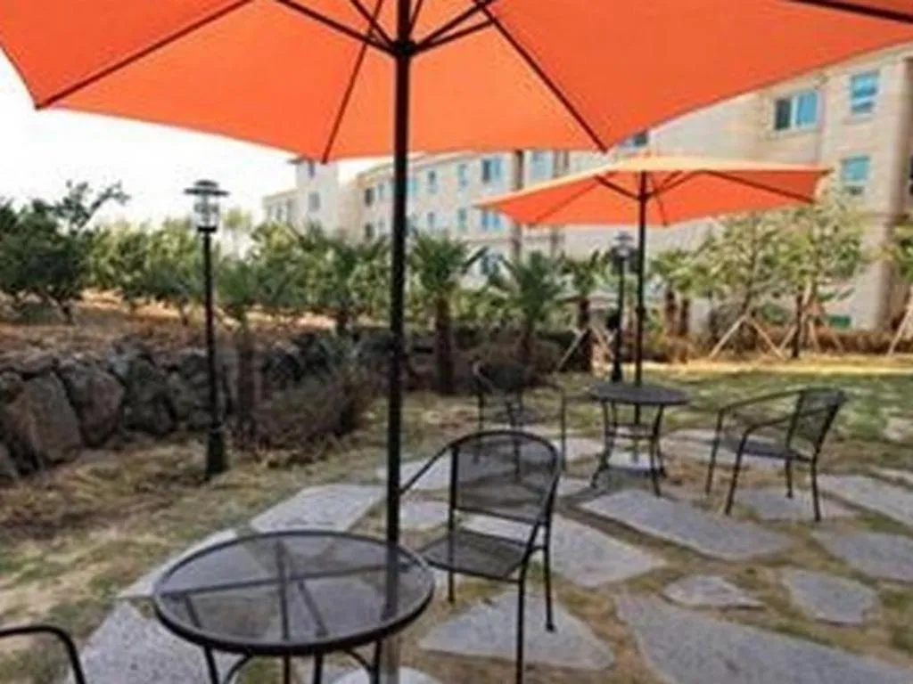 Port Avenue Hotel N Resort