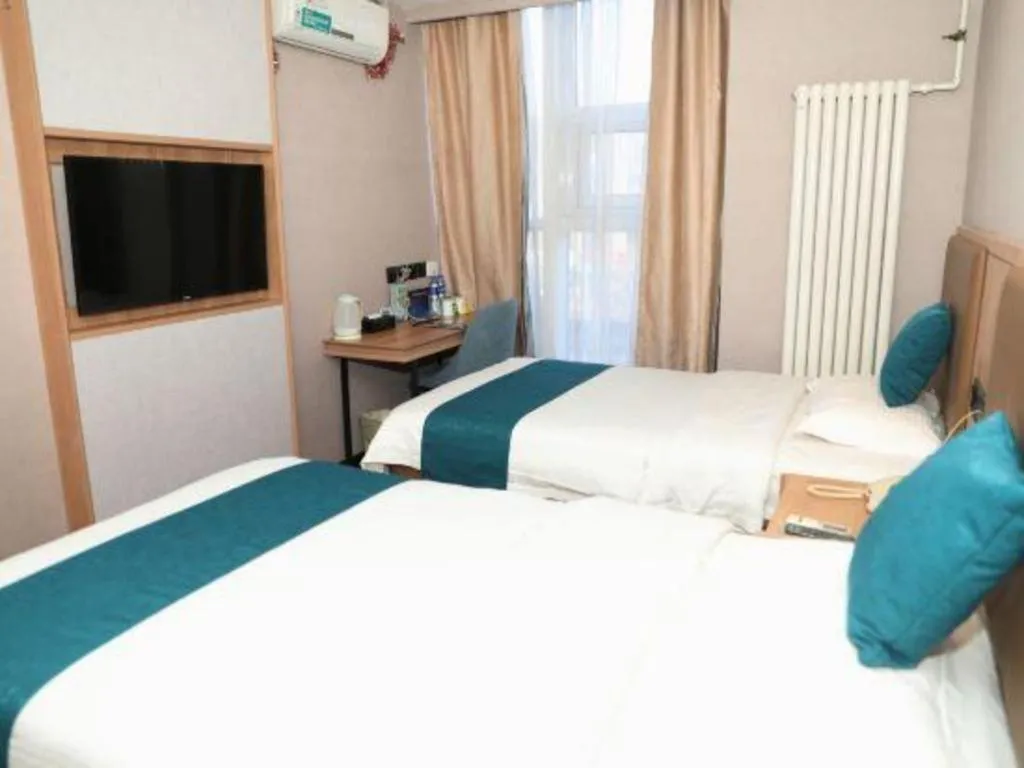 Bed in GreenTree Inn Beijing Shangdi East Anningzhuang Road Shell Hotel