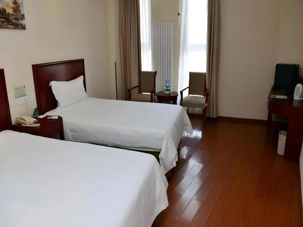 Bed in GreenTree Inn Beijing Shangdi East Anningzhuang Road Shell Hotel