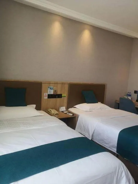 Bed in GreenTree Inn Beijing Shangdi East Anningzhuang Road Shell Hotel