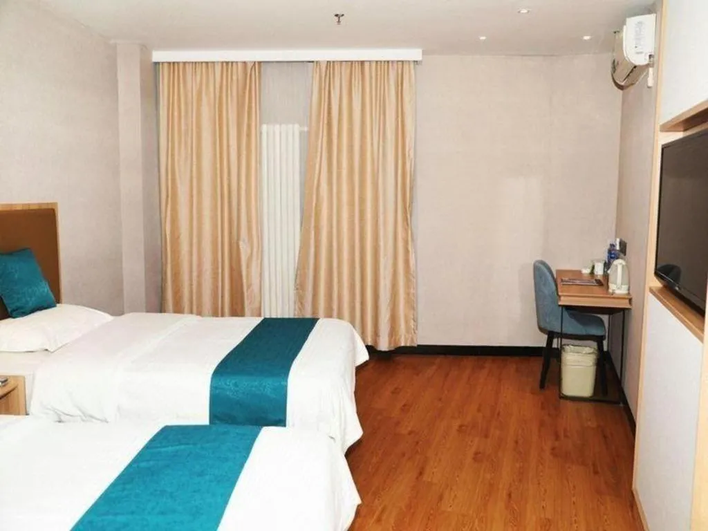 Bed in GreenTree Inn Beijing Shangdi East Anningzhuang Road Shell Hotel