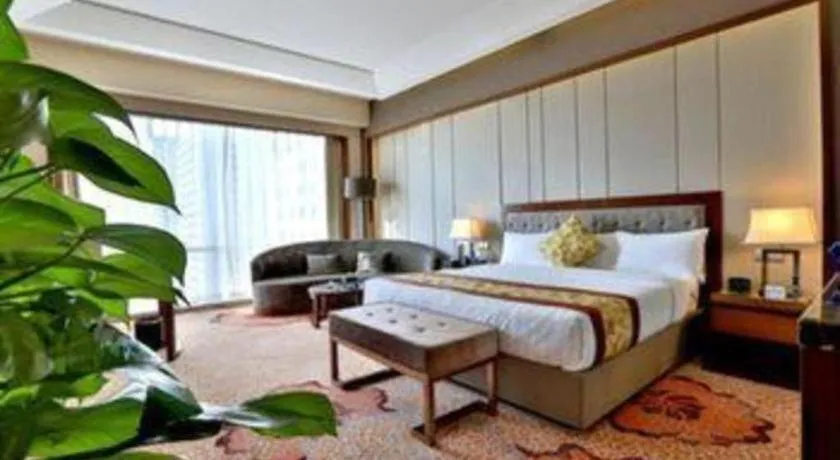 Bed in Shenyang Rayfont International Hotel