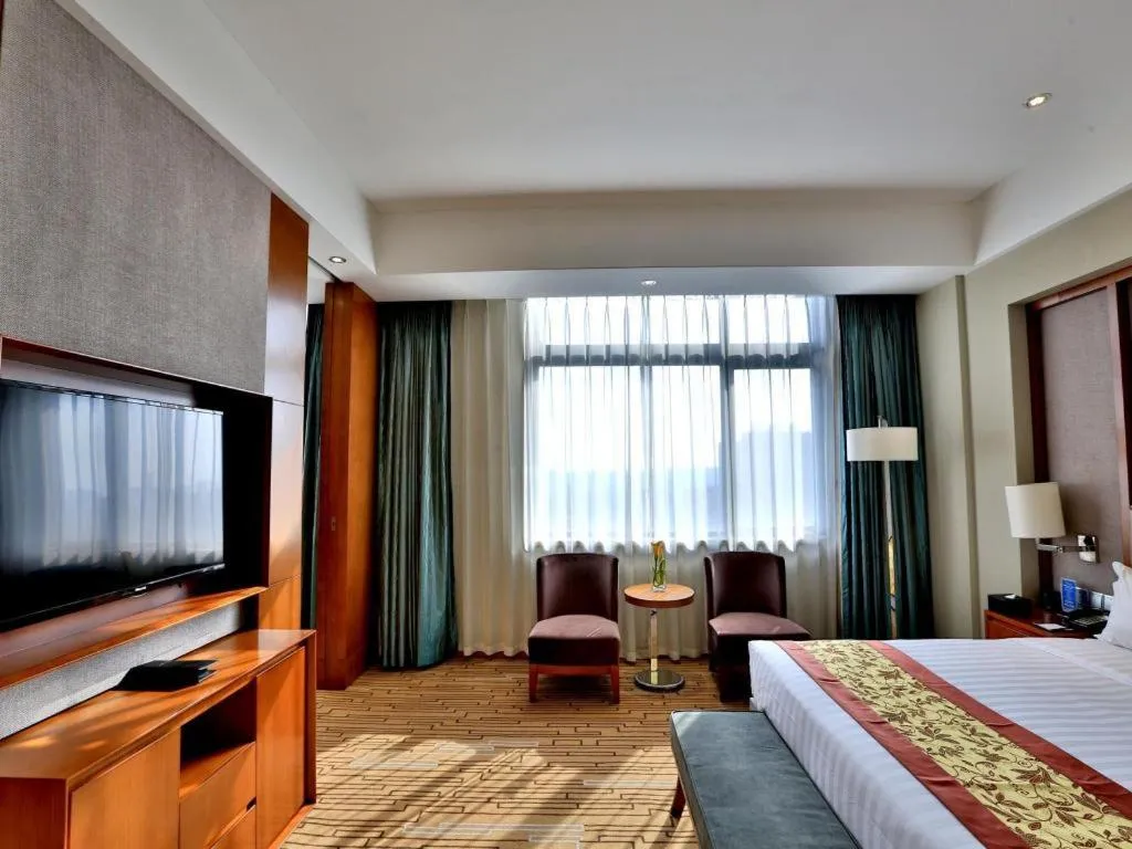 Bed in Shenyang Rayfont International Hotel