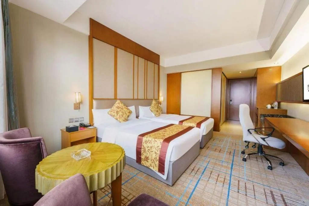 Bed in Shenyang Rayfont International Hotel