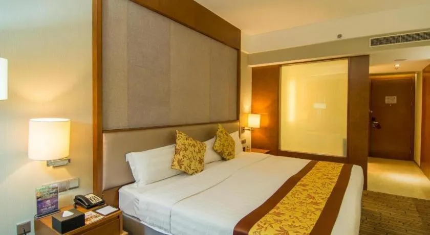 Bed in Shenyang Rayfont International Hotel