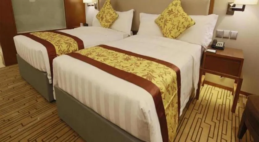 Bed in Shenyang Rayfont International Hotel