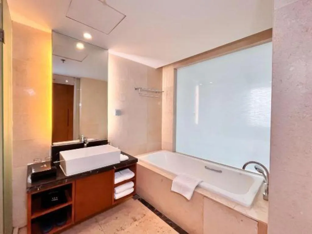 Bed in Shenyang Rayfont International Hotel