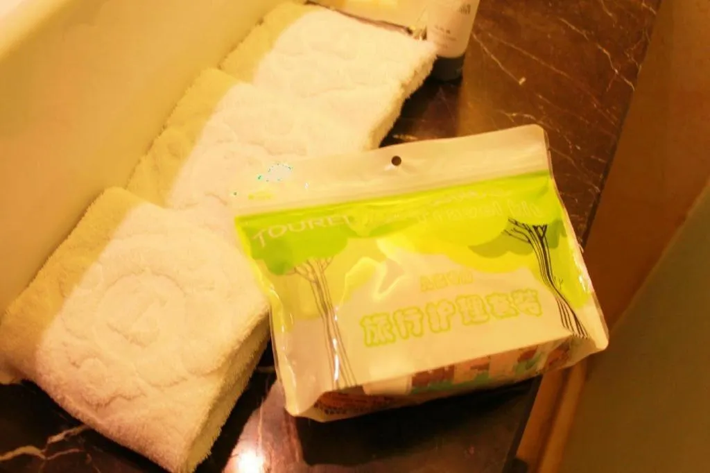 Bed in Shenyang Rayfont International Hotel