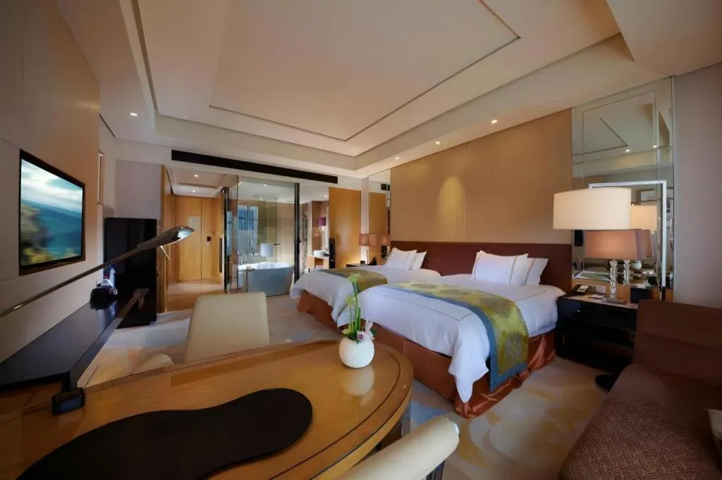 Bed in Grand Parkray Hangzhou Hotel