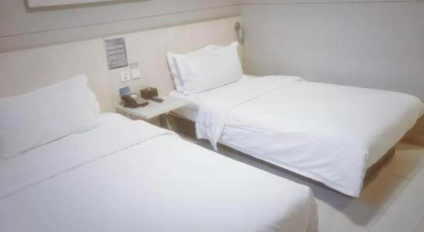 Bed in Jinjiang Inn Beijing Huairou Qingchun Road Wanda Plaza