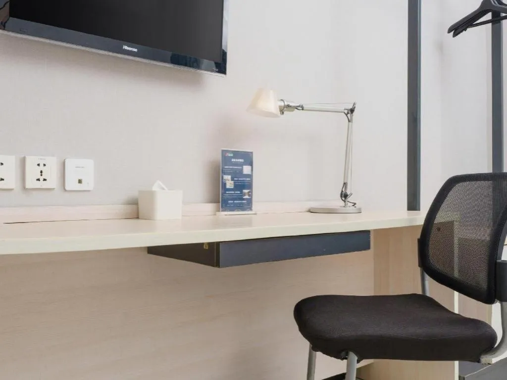 Jinjiang Inn Dalian Development Zone Jinma Road Light Railway Station