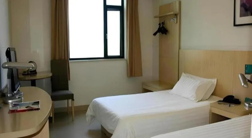 Bed in Jinjiang Inn Hangzhou Xihu Avenue Branch