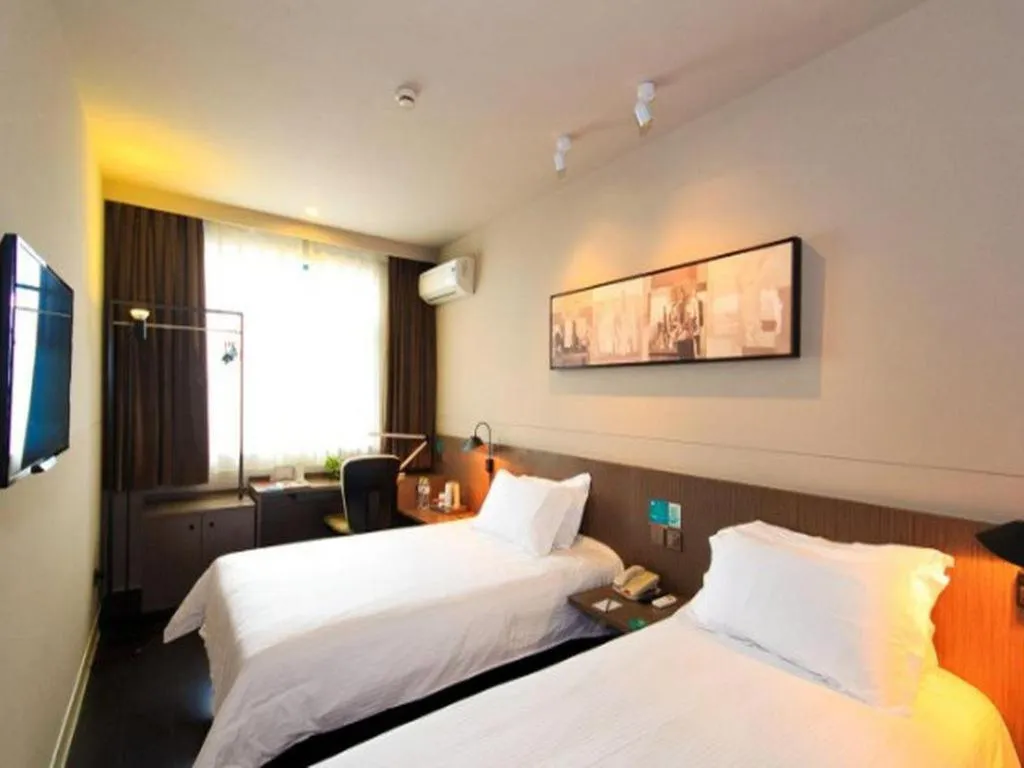 Bed in Jinjiang Inn Hangzhou Xihu Avenue Branch