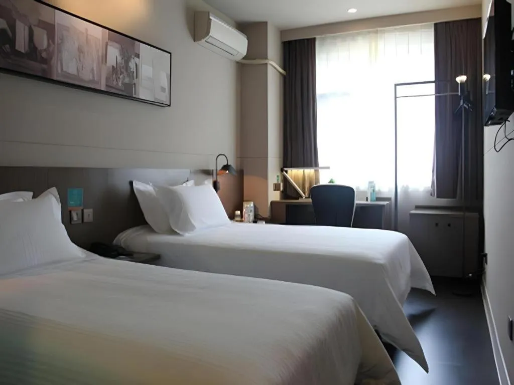 Bed in Jinjiang Inn Hangzhou Xihu Avenue Branch