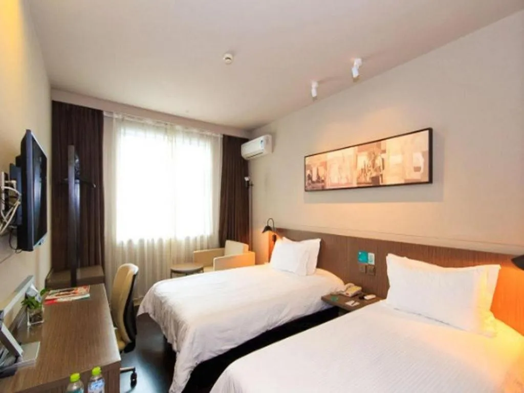 Bed in Jinjiang Inn Hangzhou Xihu Avenue Branch