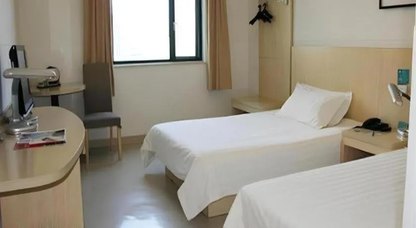 Bed in Jinjiang Inn Hangzhou Xihu Avenue Branch