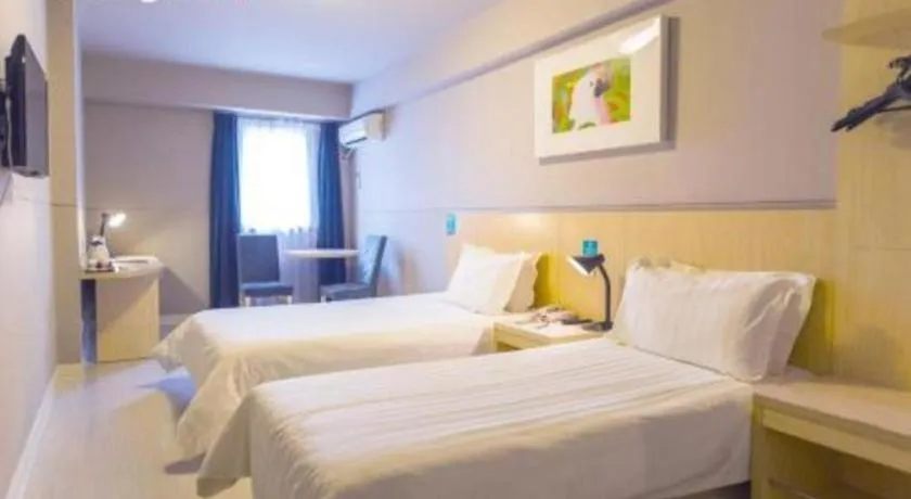 Bed in Jinjiang Inn Dalian Development Zone Liaoning Street