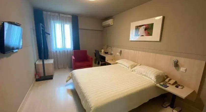 Bed in Jinjiang Inn Zhengzhou Railway Station Erqi Square Metro Station Bed in Jinjiang Inn Zhengzhou Railway Station Erqi Square Metro Station