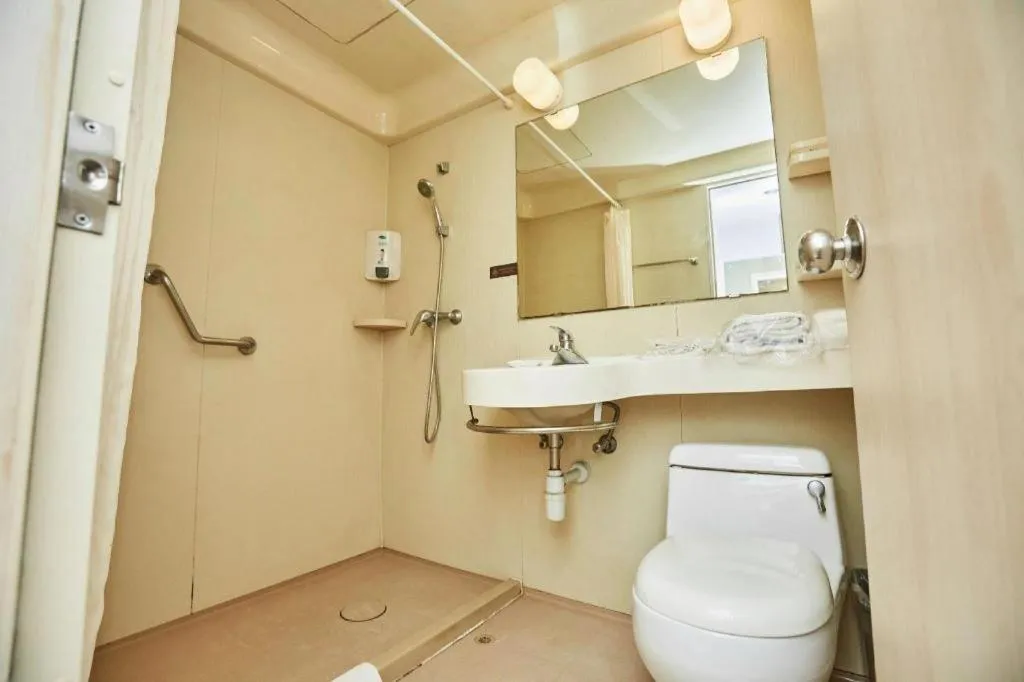 Jinjiang Inn Zhengzhou Railway Station Erqi Square Metro Station