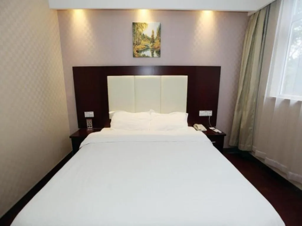 GreenTree Inn Nanjing Railway Station Bus Station Business Hotel