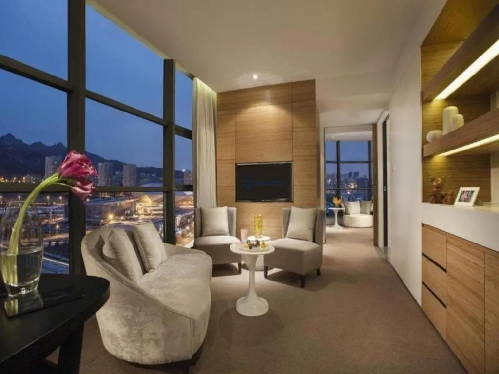 Himalayas Qingdao Hotel