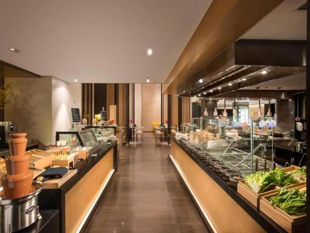 Himalayas Qingdao Hotel