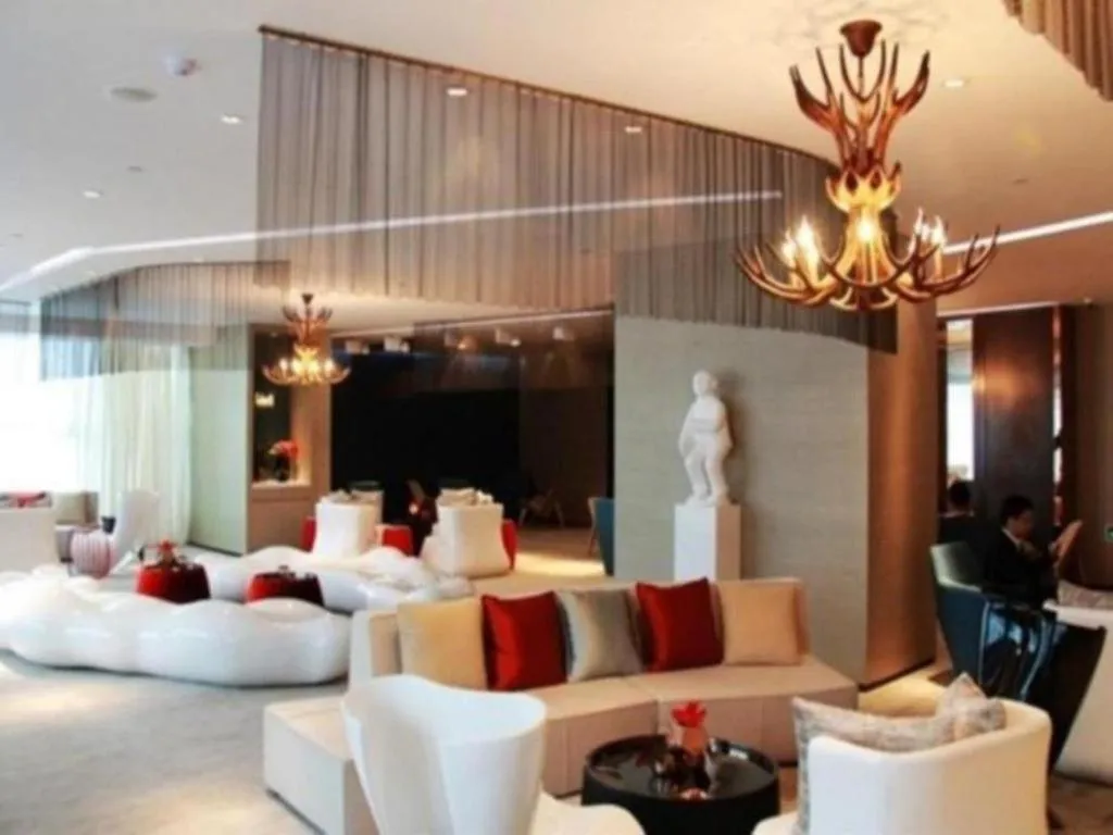 Himalayas Qingdao Hotel