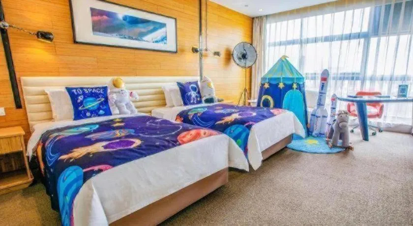 Bed in Himalayas Qingdao Hotel