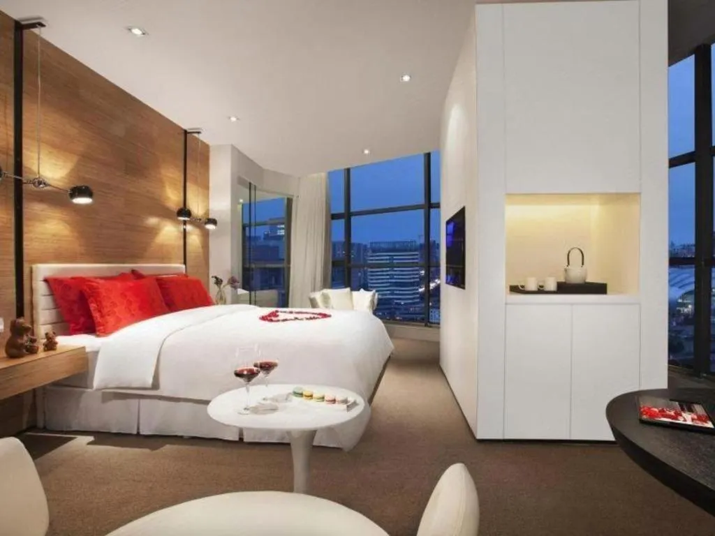 Bed in Himalayas Qingdao Hotel