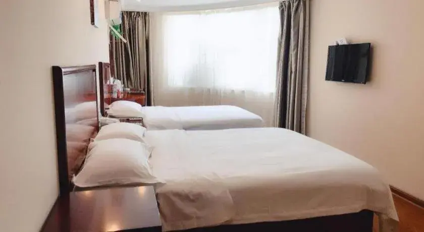 Bed in GreenTree Inn Huaian Lianshui Jindi International Garden Business Hotel Bed in GreenTree Inn Huaian Lianshui Jindi International Garden Business Hotel