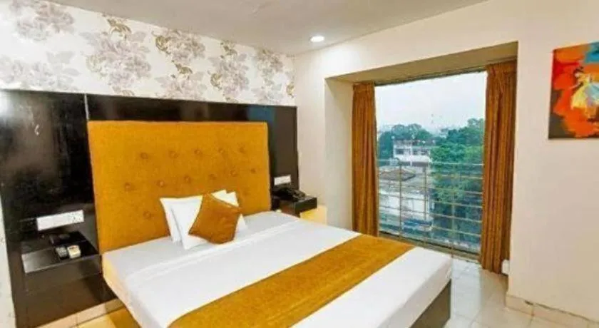 Bed in Grand Dhaka Hotel