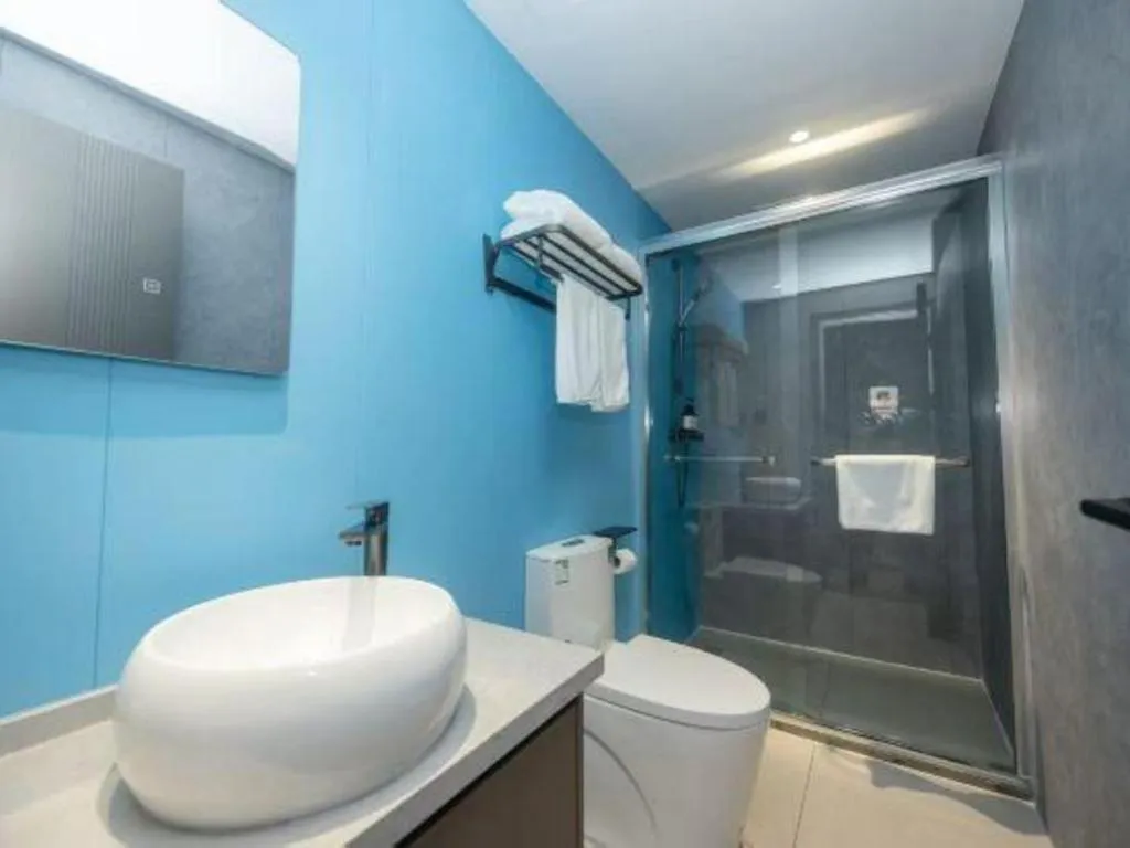 GreenTree Inn Shanghai South Railway Station Xujiahui Stadium Subway Station Shell Hotel