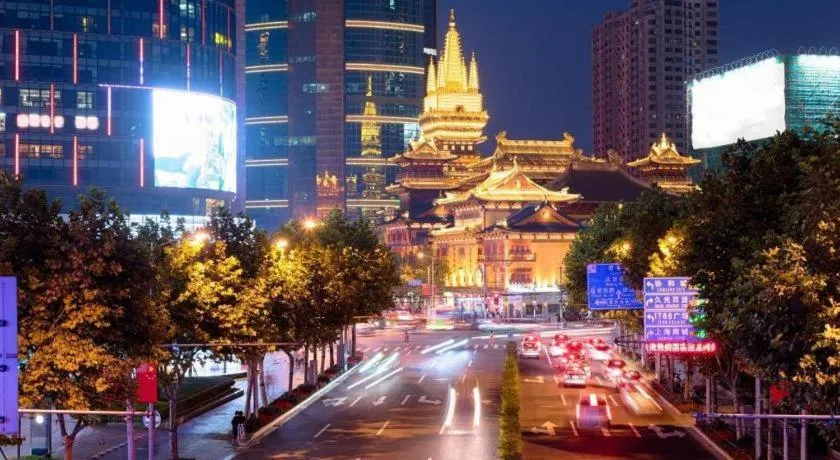 GreenTree Inn Shanghai South Railway Station Xujiahui Stadium Subway Station Shell Hotel