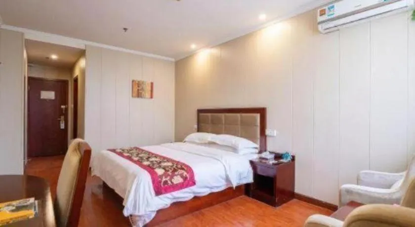 Bed in GreenTree Inn Wuxi Changjiang North Road Jincheng Road Express Hotel