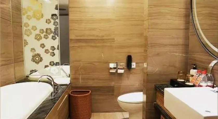 Zhangjiagang Zhonglian GDH International Hotel