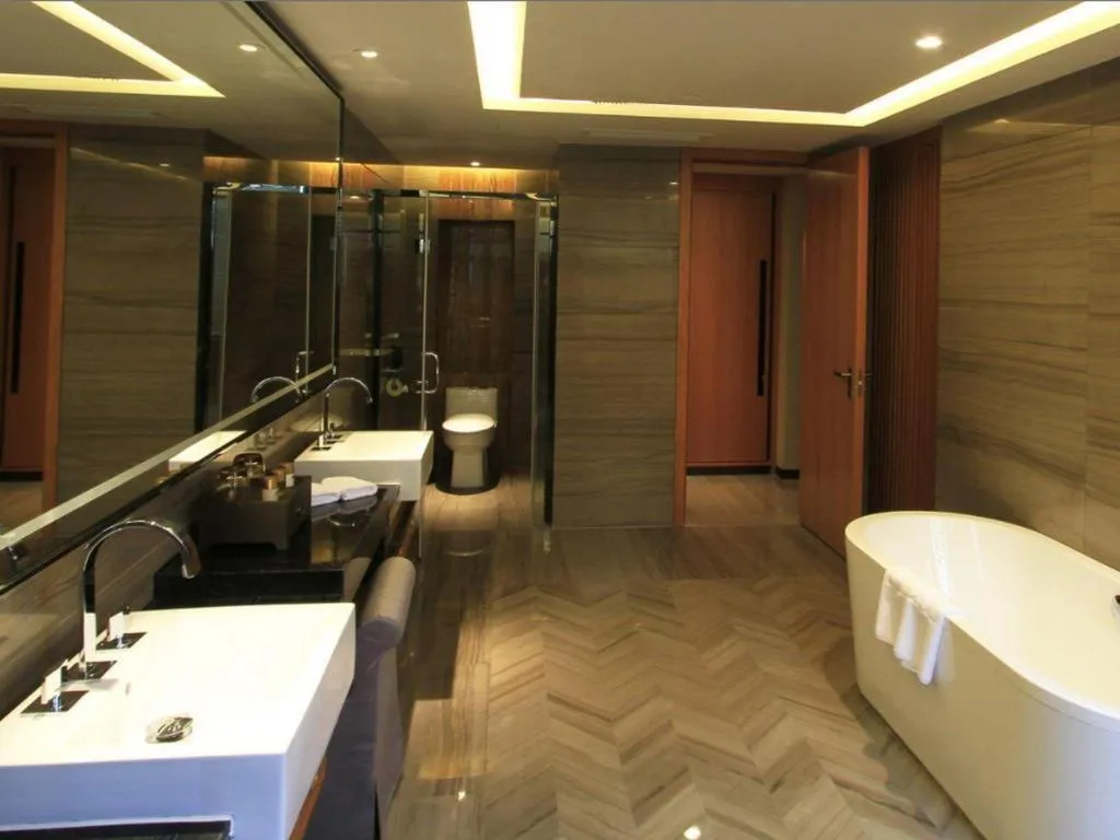 Zhangjiagang Zhonglian GDH International Hotel