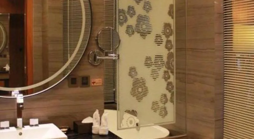 Zhangjiagang Zhonglian GDH International Hotel