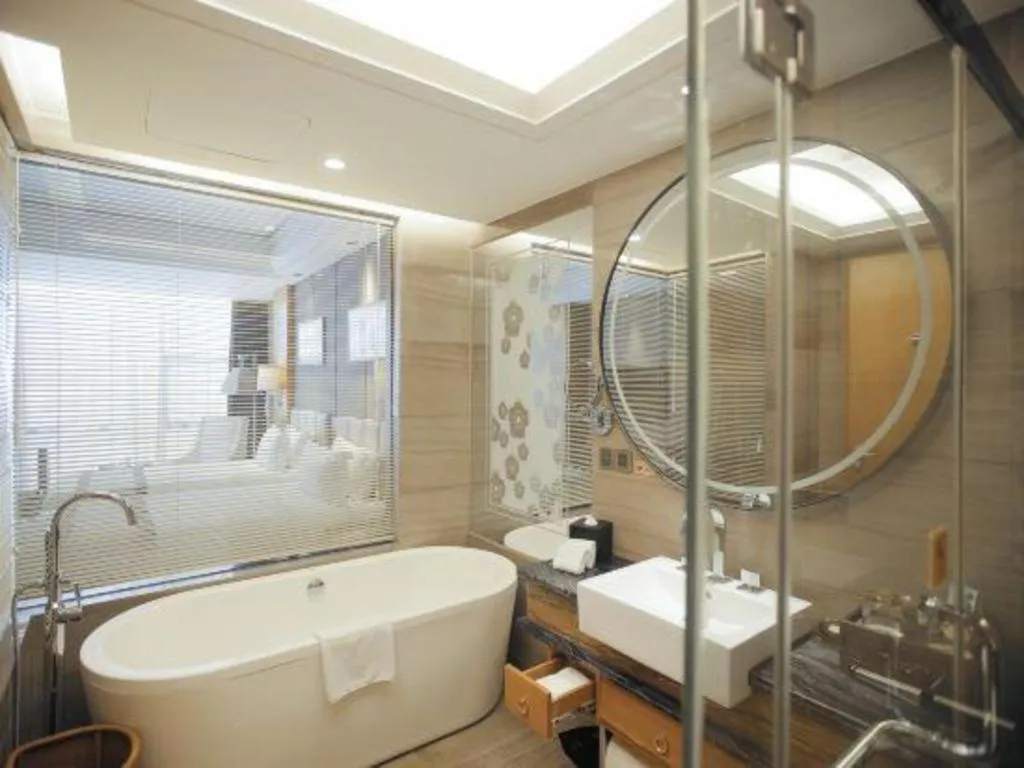 Zhangjiagang Zhonglian GDH International Hotel