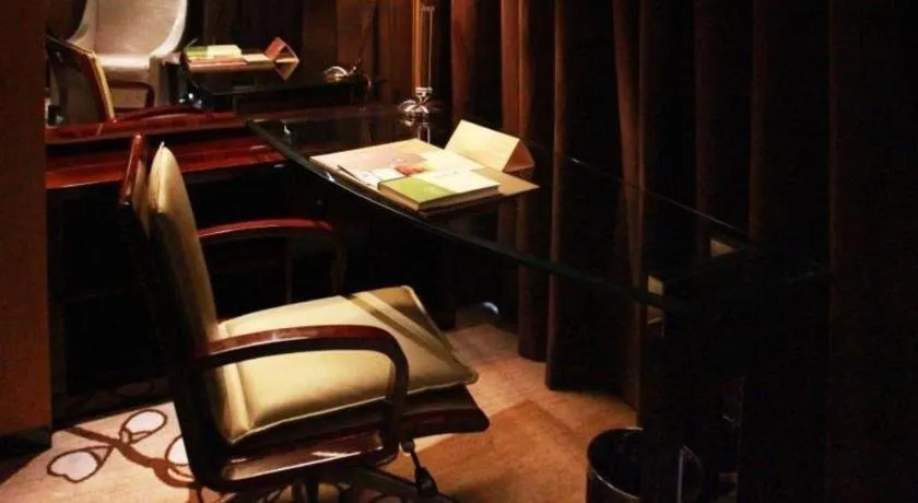 Zhangjiagang Zhonglian GDH International Hotel