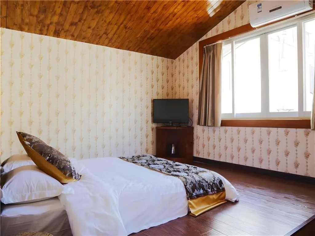 Bed in Parkside Hostel