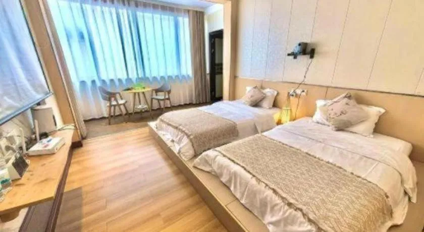 Bed in Parkside Hostel