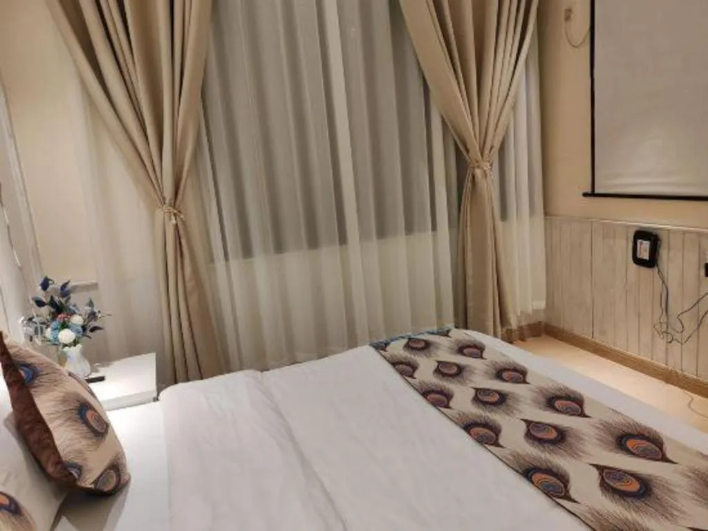 Bed in Parkside Hostel