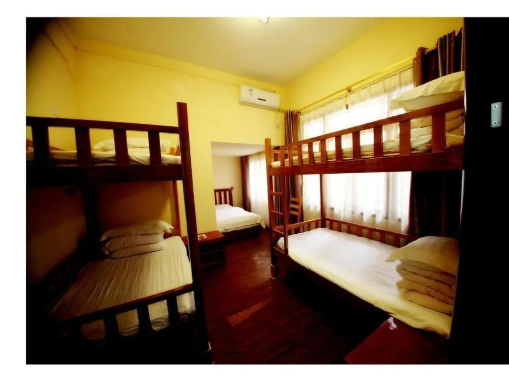 Bed in Parkside Hostel