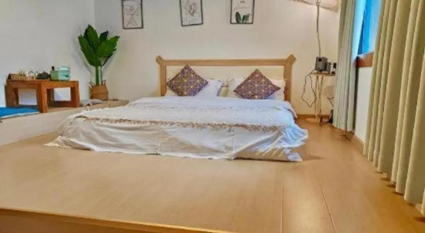 Bed in Parkside Hostel