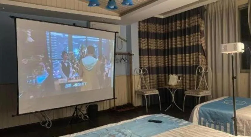 Bed in Parkside Hostel