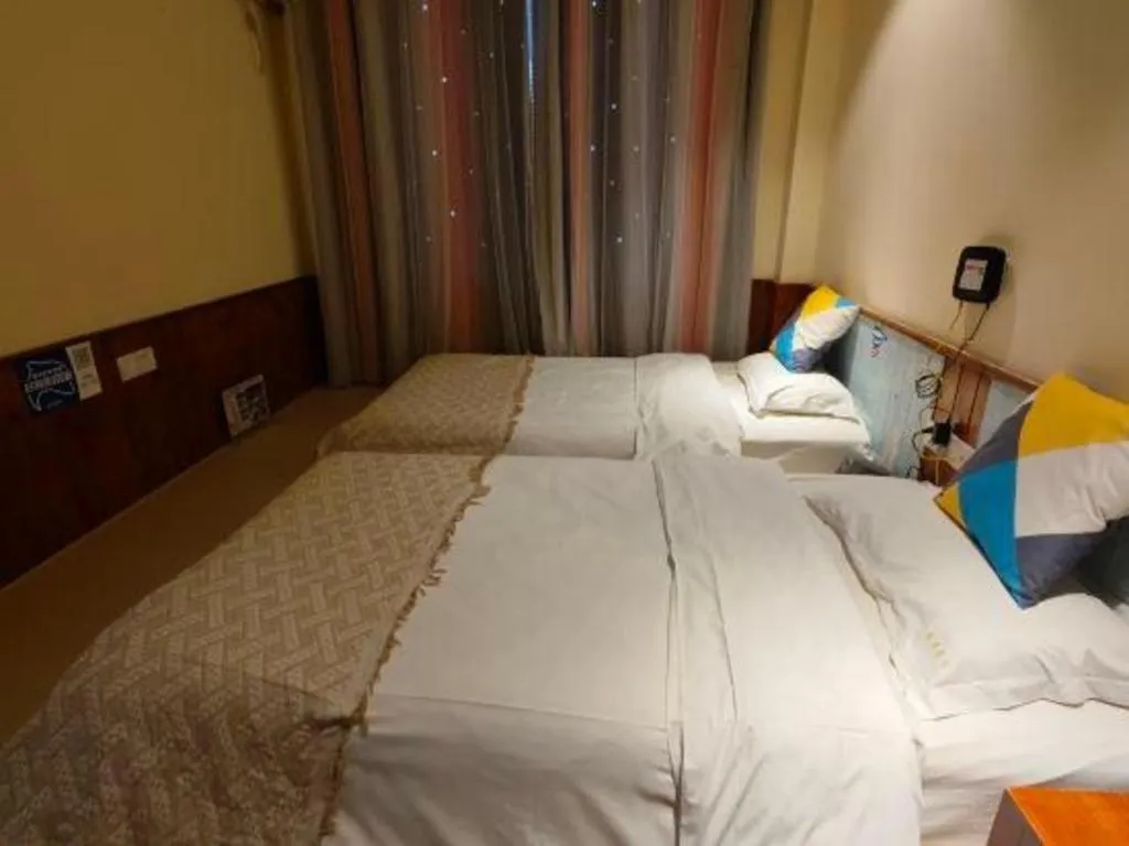 Bed in Parkside Hostel