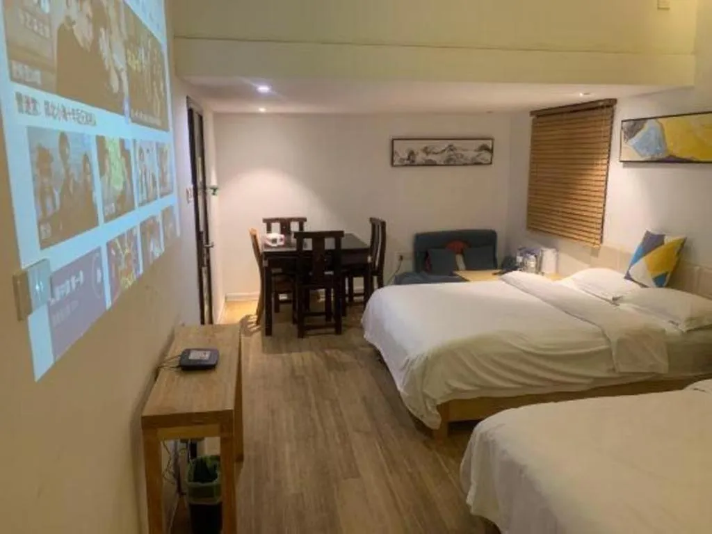 Bed in Parkside Hostel