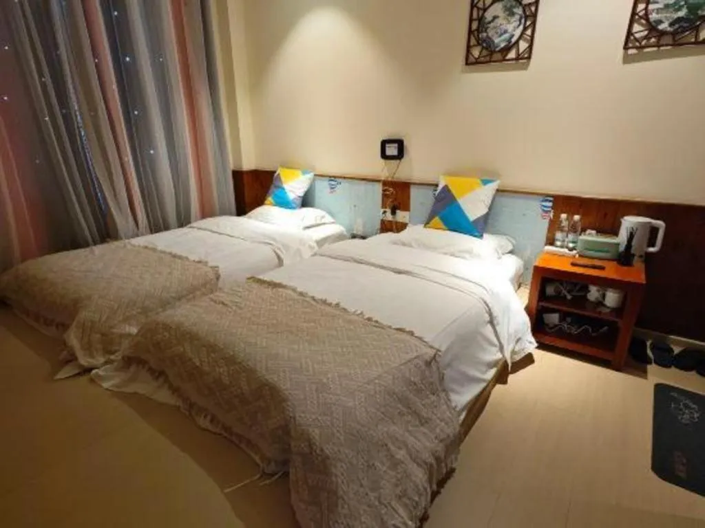 Bed in Parkside Hostel