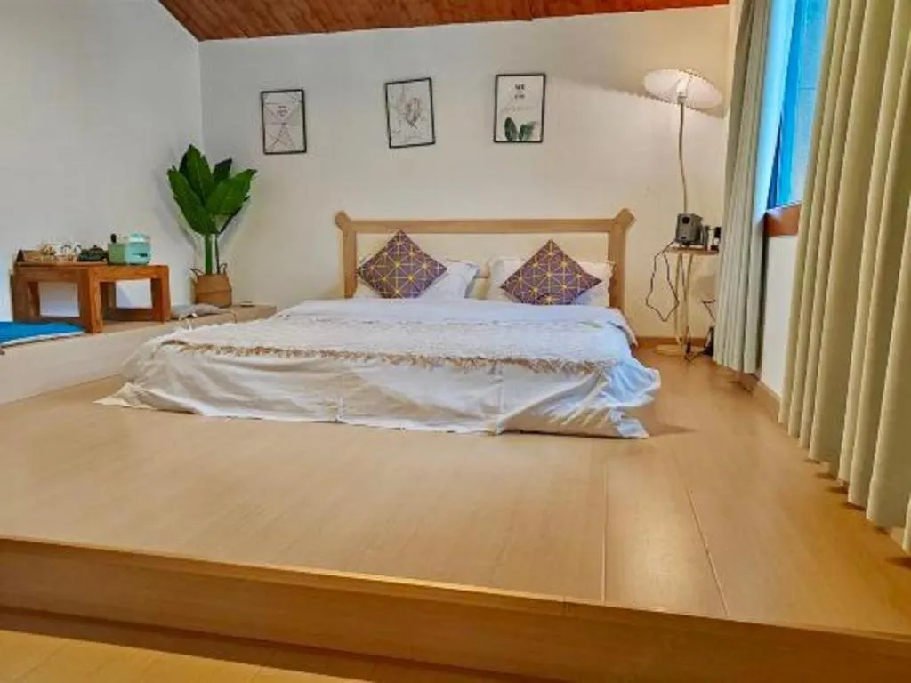 Bed in Parkside Hostel